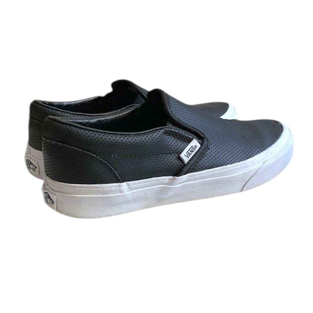 Vans Sneakers Men 5.5/Women 7 Black Off The Wall Perforated Leather Travel Shoes - Picture 10 of 13